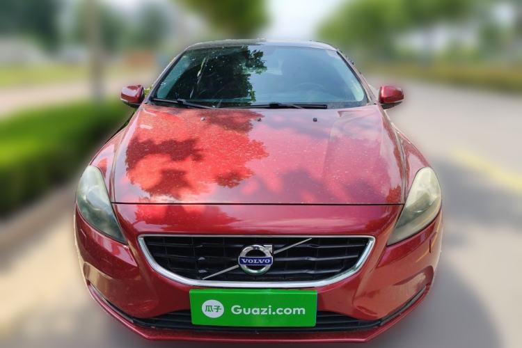 Used Volvo V40 2016 T3 Zhiyi Edition Front