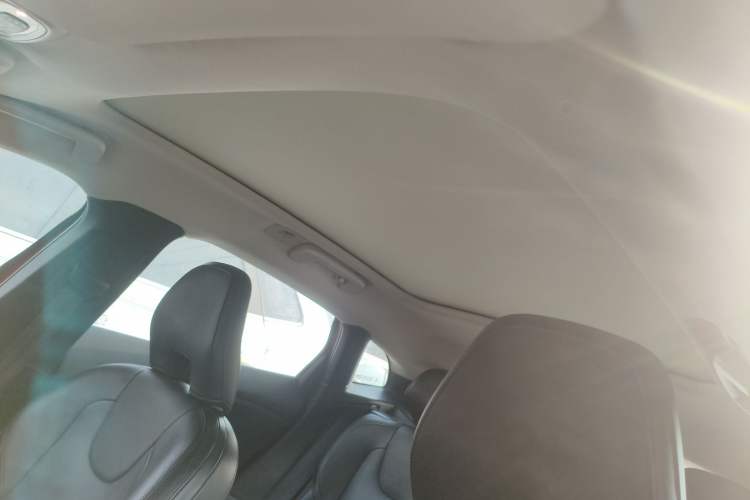 Used Volvo V40 2016 T3 Zhiyi Edition Headliner