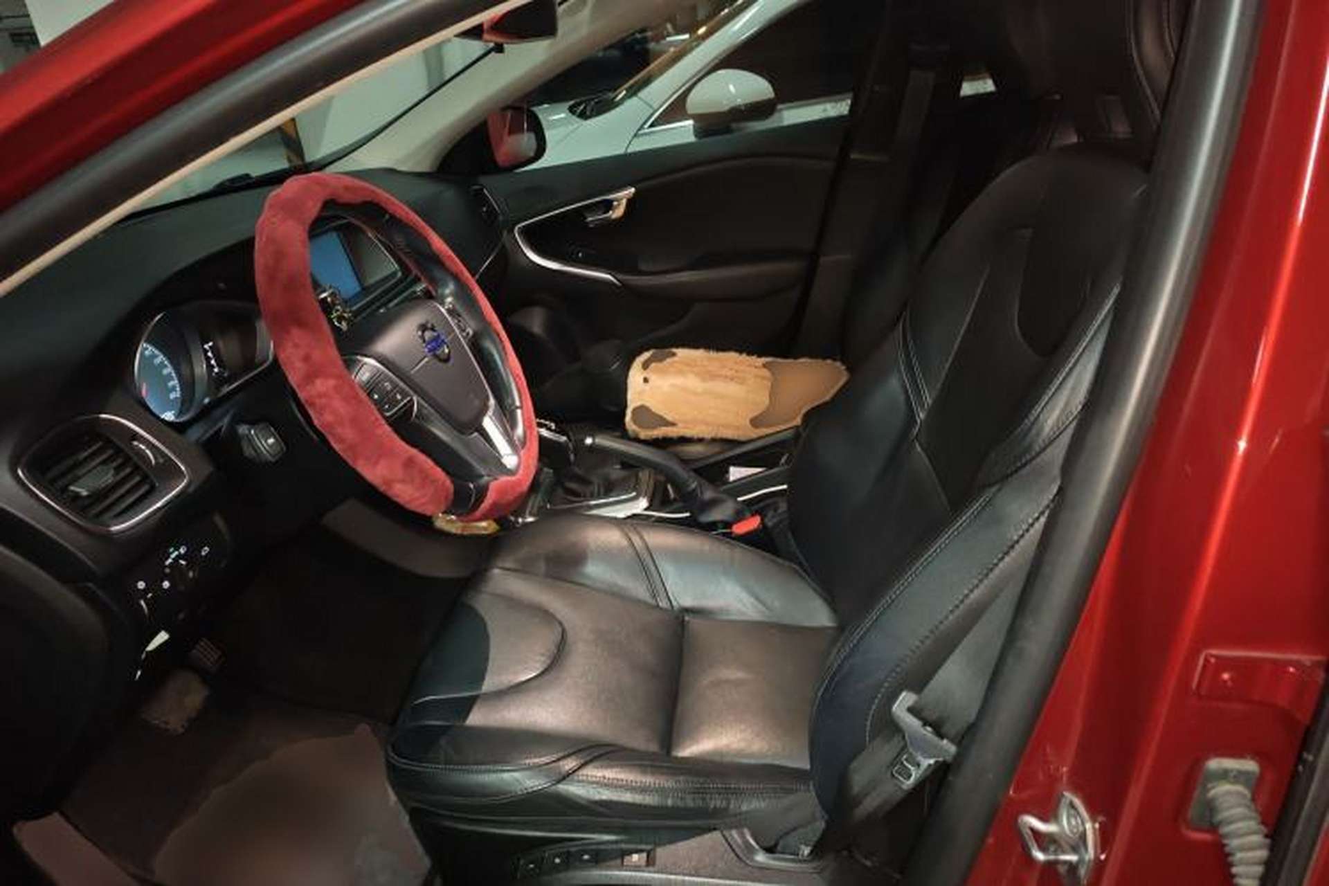 Used Volvo V40 2016 T3 Zhiyi Edition Left Front Seat