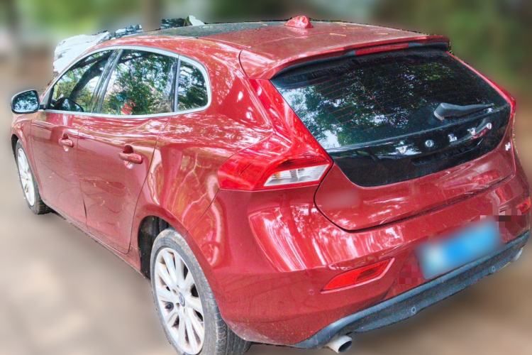 Used Volvo V40 2016 T4 Smart Luxury Edition Rear Left 45 Deg