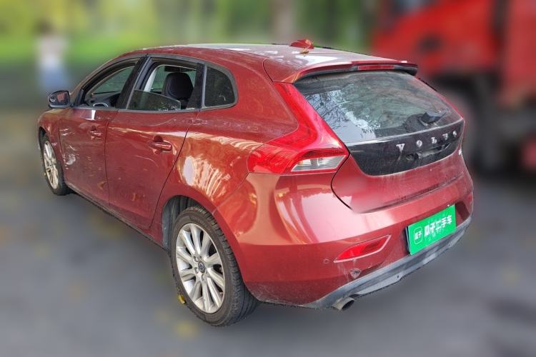 Used Volvo V40 2016 T3 Zhiyi Edition Rear Left 45 Deg