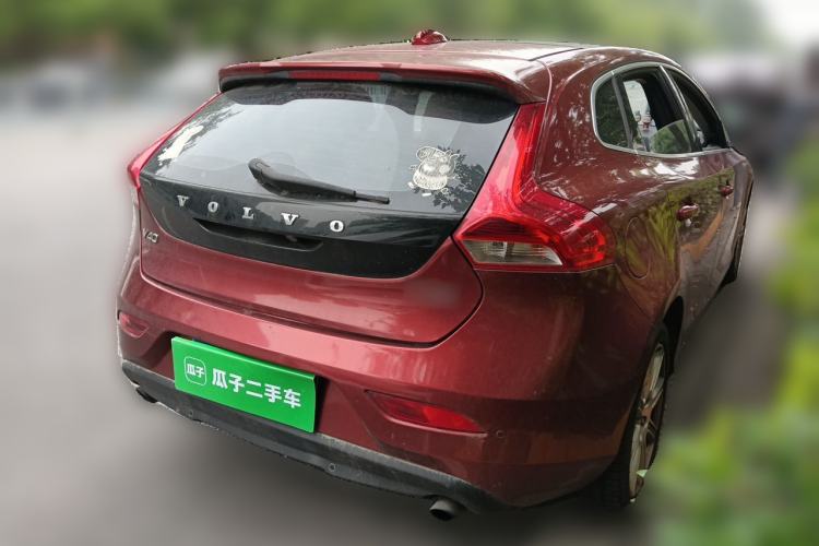 Used Volvo V40 2016 T3 Smart Luxury Edition Rear Right 45 Deg