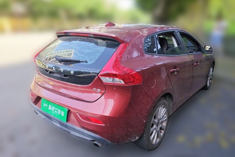 Used Volvo V40 2016 T3 Zhiyi Edition Rear Right 45 Deg