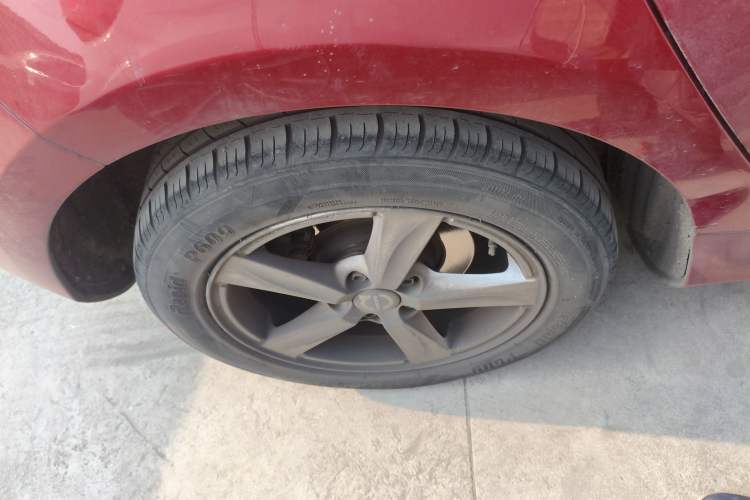 Used Volvo V40 2016 T3 Zhiyi Edition Right Rear Wheel Hub