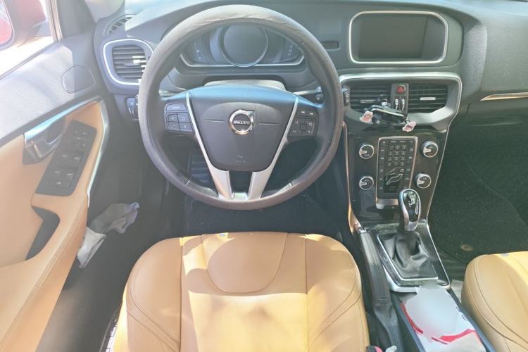Used Volvo V40 2016 T3 Zhiyi Edition Steering Wheel