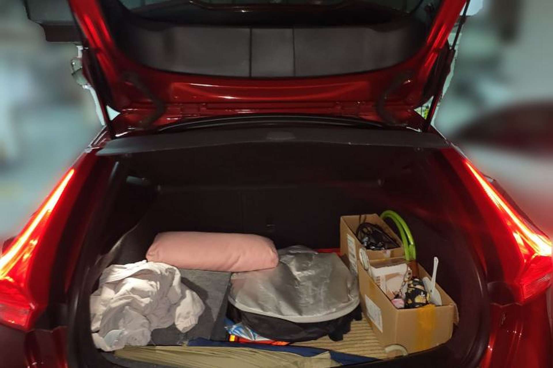 Used Volvo V40 2016 T3 Zhiyi Edition Trunk