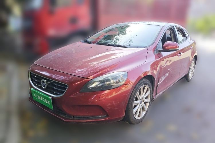 Used Volvo V40 2016 T3 Zhiyi Edition Guazi used car, China used car export, Used car for sale, Used cars, Cheapest cars for sale