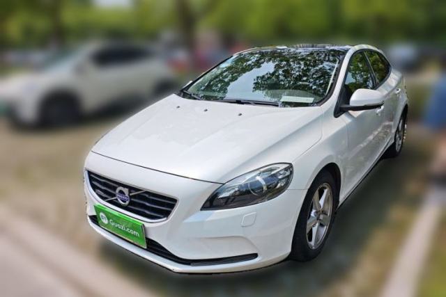 Used Volvo V40 2016 T3 Zhiyi Edition