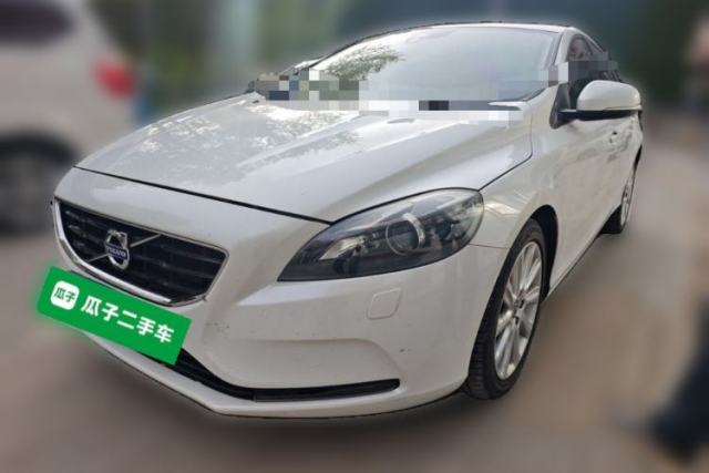 Used Volvo V40 2016 T3 Zhiyi Edition