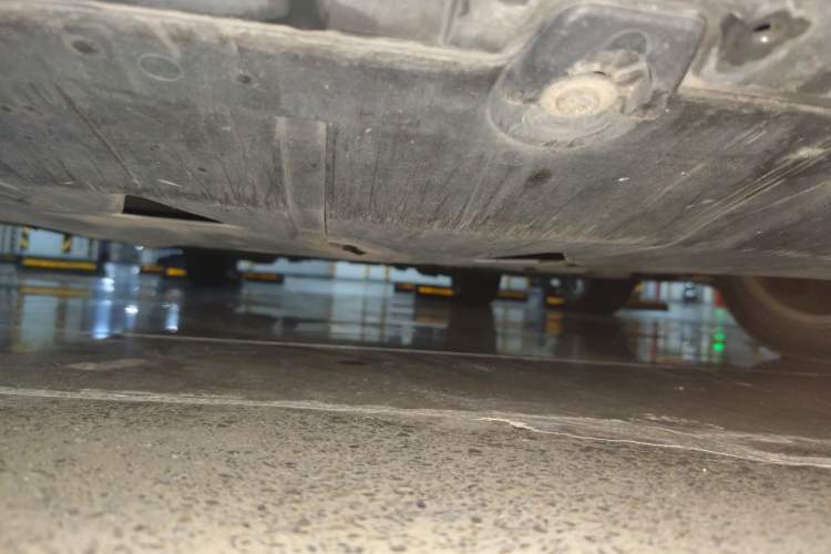 Used Volvo V40 2016 T4 Smart Luxury Edition Chassis Front
