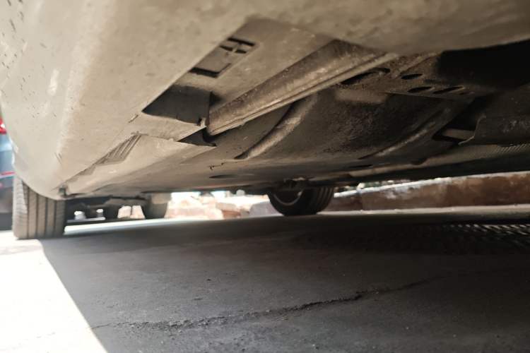 Used Volvo V40 2016 T3 Zhiyi Edition Chassis Front Right