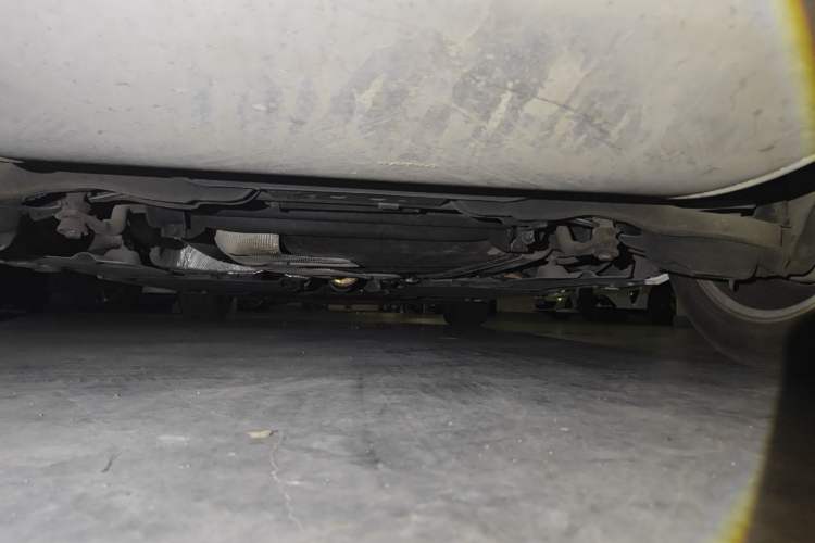 Used Volvo V40 2016 T3 Zhiyi Edition Chassis Rear