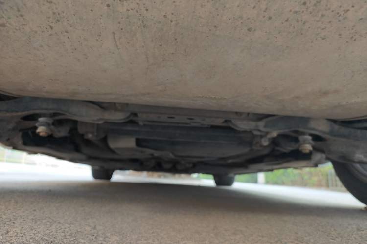 Used Volvo V40 2016 T3 Zhiyi Edition Chassis Rear
