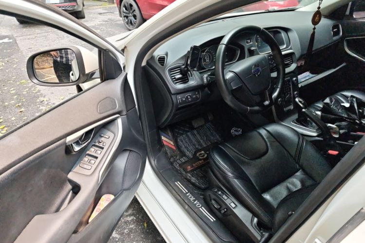 Used Volvo V40 2016 T3 Zhiyi Edition Driver Seat