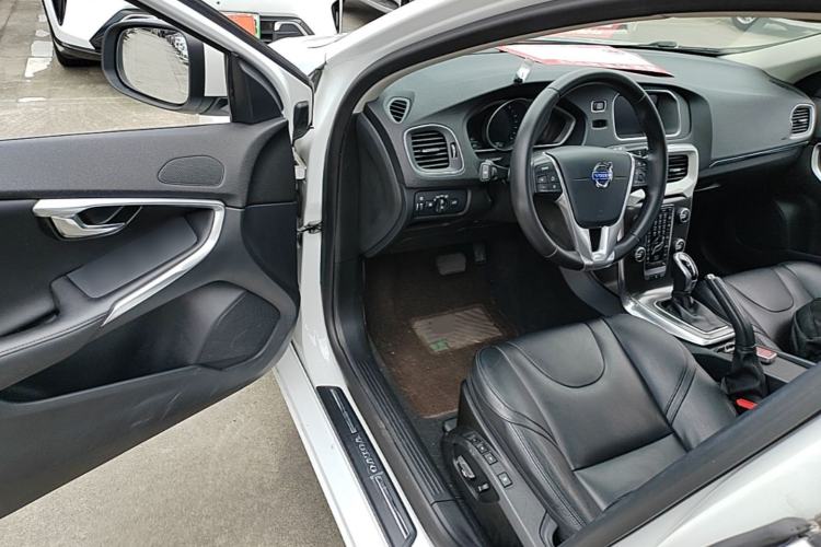 Used Volvo V40 2016 T3 Zhiyi Edition Driver Seat