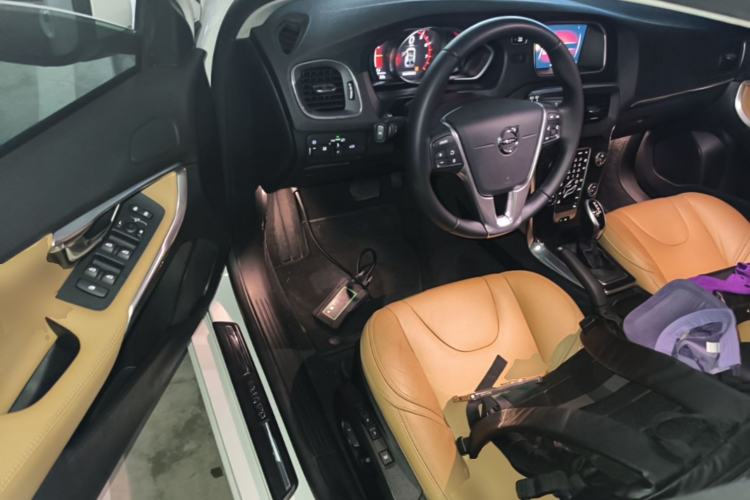 Used Volvo V40 2016 T3 Zhiyi Edition Driver Seat