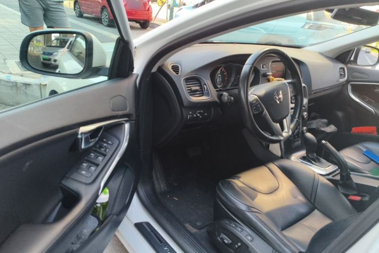 Used Volvo V40 2016 T3 Zhiyi Edition Driver Seat