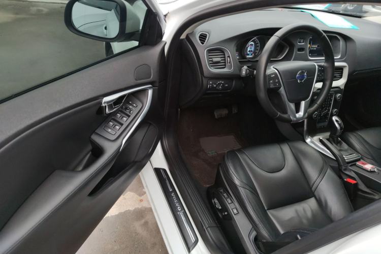 Used Volvo V40 2016 T3 Zhiyi Edition Driver Seat