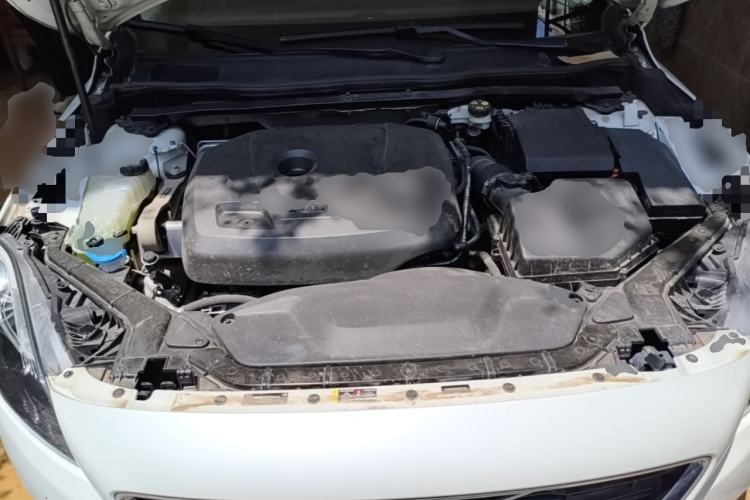 Used Volvo V40 2016 T3 Zhiyi Edition Engine Bay