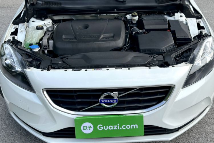 Used Volvo V40 2016 T3 Zhiyi Edition Engine Bay