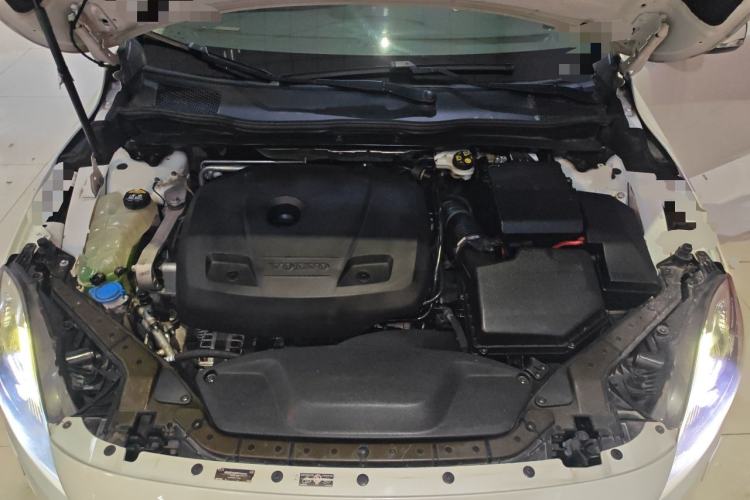 Used Volvo V40 2016 T3 Zhiyi Edition Engine Bay