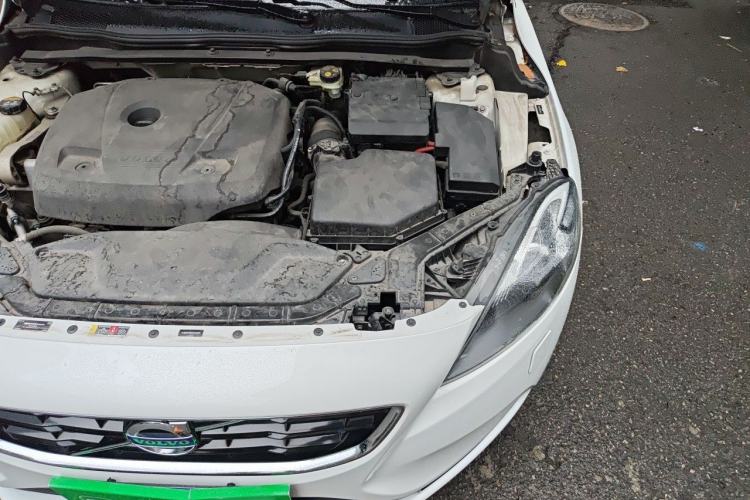 Used Volvo V40 2016 T3 Zhiyi Edition Engine Bay Left