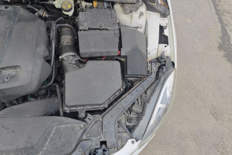 Used Volvo V40 2016 T3 Zhiyi Edition Engine Bay Left