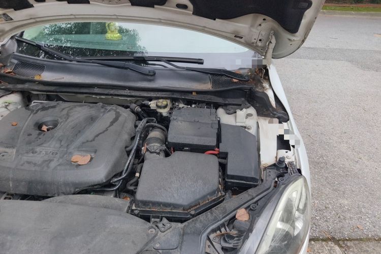 Used Volvo V40 2016 T3 Zhiyi Edition Engine Bay Left