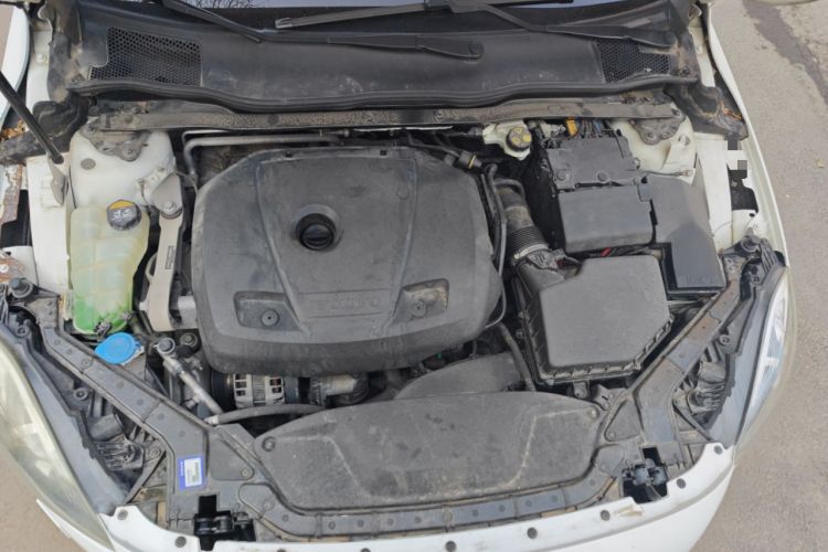 Used Volvo V40 2016 T3 Zhiyi Edition Engine Bay