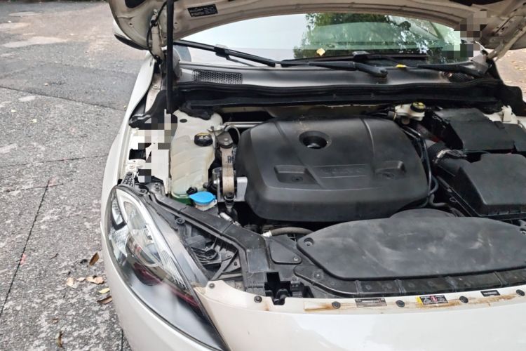 Used Volvo V40 2016 T3 Zhiyi Edition Engine Bay Right