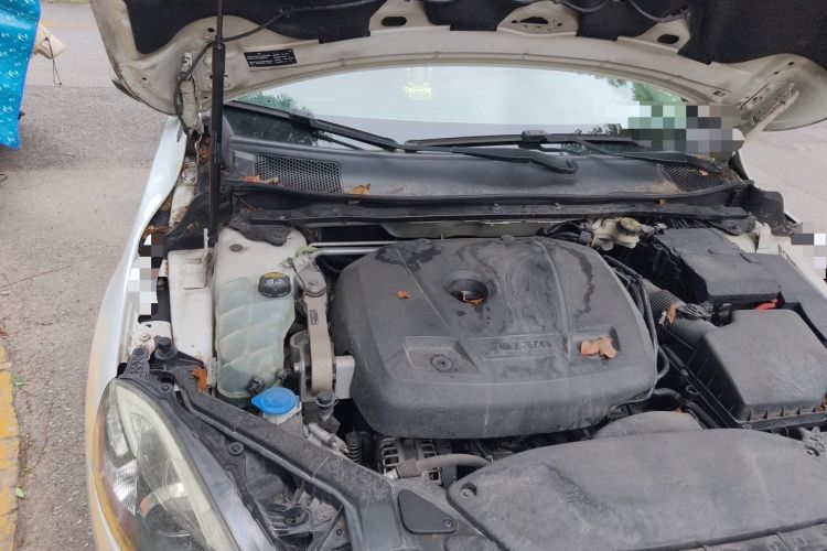 Used Volvo V40 2016 T3 Zhiyi Edition Engine Bay Right