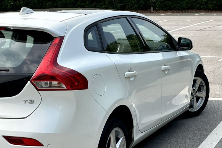 Used Volvo V40 2016 T3 Zhiyi Edition Exterior 1