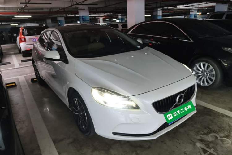 Used Volvo V40 2016 T3 Zhiyi Edition Exterior 1