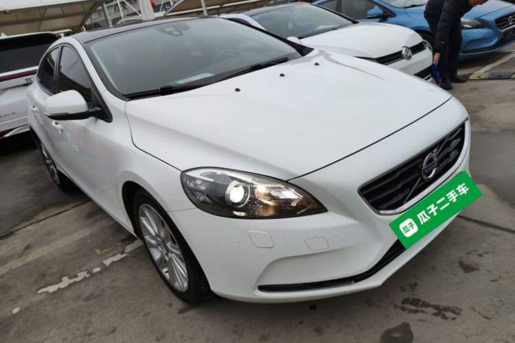 Used Volvo V40 2016 T3 Zhiyi Edition Exterior 1