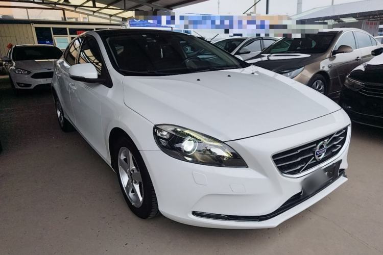 Used Volvo V40 2016 T3 Zhiyi Edition Exterior 1