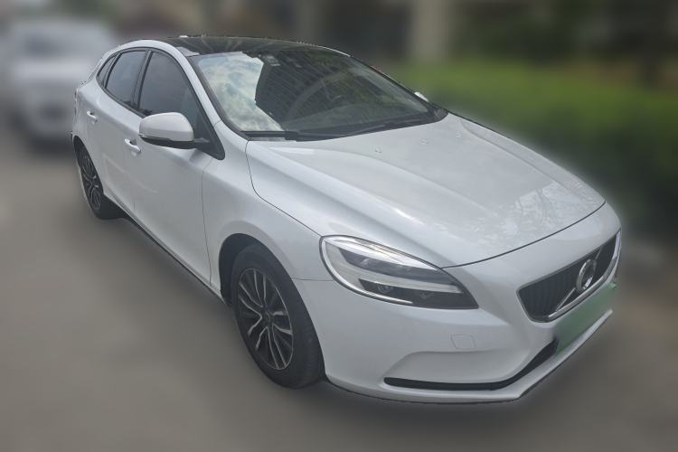Used Volvo V40 2016 T3 Zhiyi Edition Exterior 2