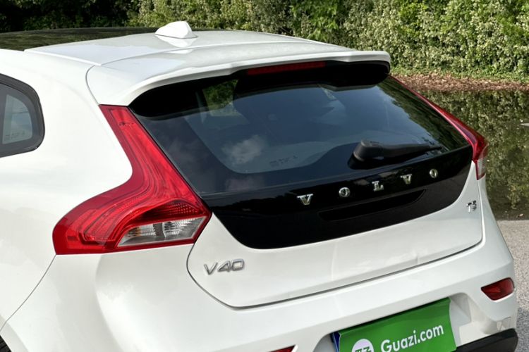 Used Volvo V40 2016 T3 Zhiyi Edition Exterior 2