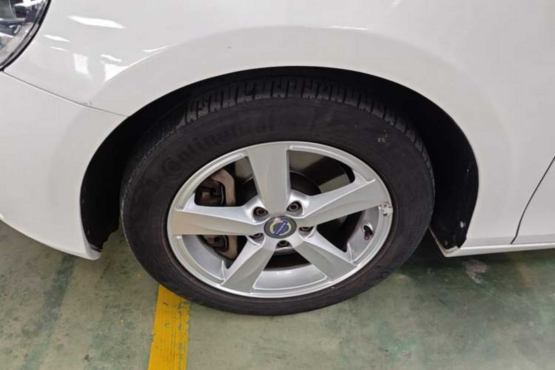 Used Volvo V40 2016 T3 Zhiyi Edition Exterior 2