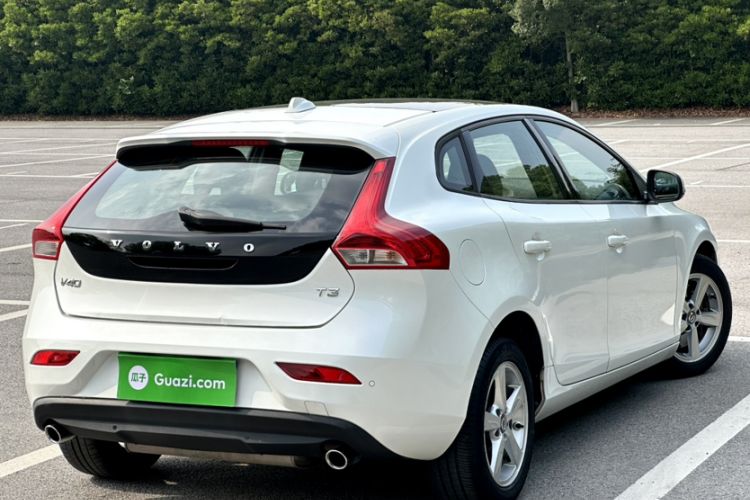 Used Volvo V40 2016 T3 Zhiyi Edition Exterior 3
