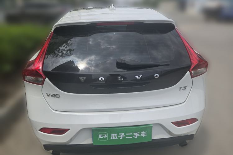 Used Volvo V40 2016 T3 Zhiyi Edition Exterior 4