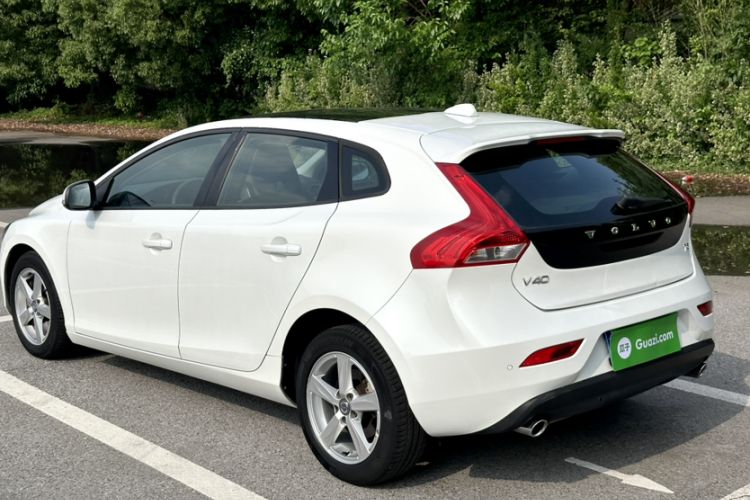 Used Volvo V40 2016 T3 Zhiyi Edition Exterior 4