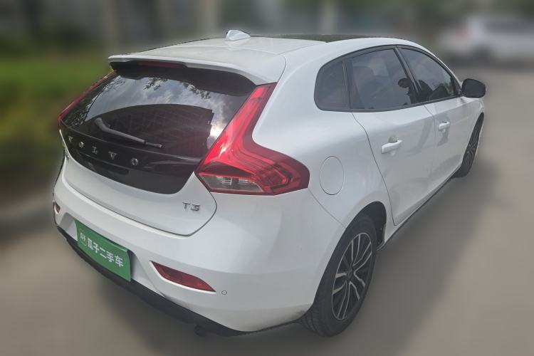 Used Volvo V40 2016 T3 Zhiyi Edition Exterior 5
