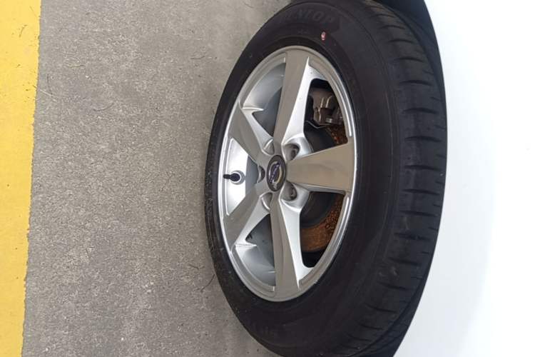Used Volvo V40 2016 T3 Zhiyi Edition Exterior 5