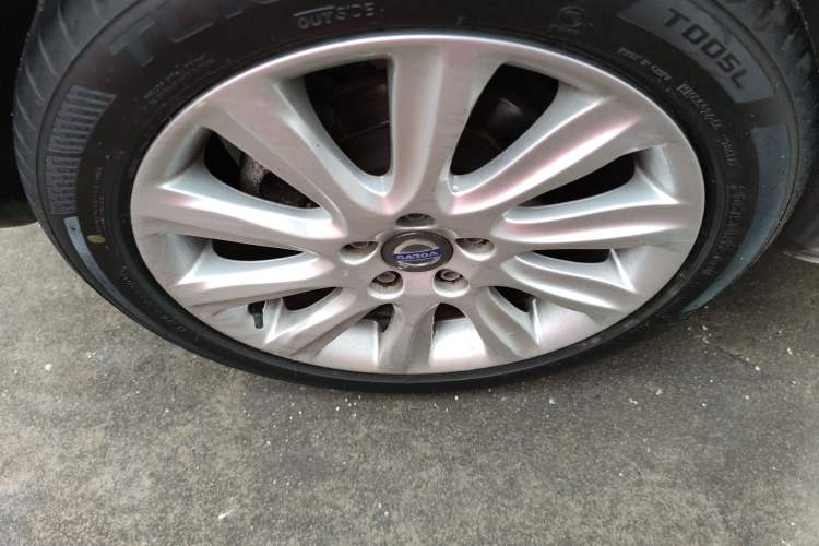 Used Volvo V40 2016 T3 Zhiyi Edition Exterior 5
