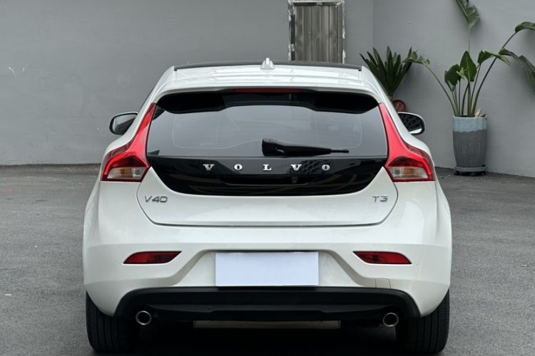 Used Volvo V40 2016 T3 Zhiyi Edition Exterior 6