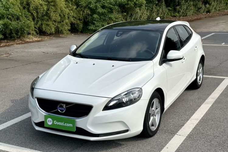 Used Volvo V40 2016 T3 Zhiyi Edition Exterior 8