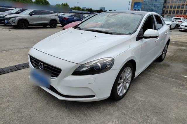 Used Volvo V40 2016 T3 Zhiyi Edition
