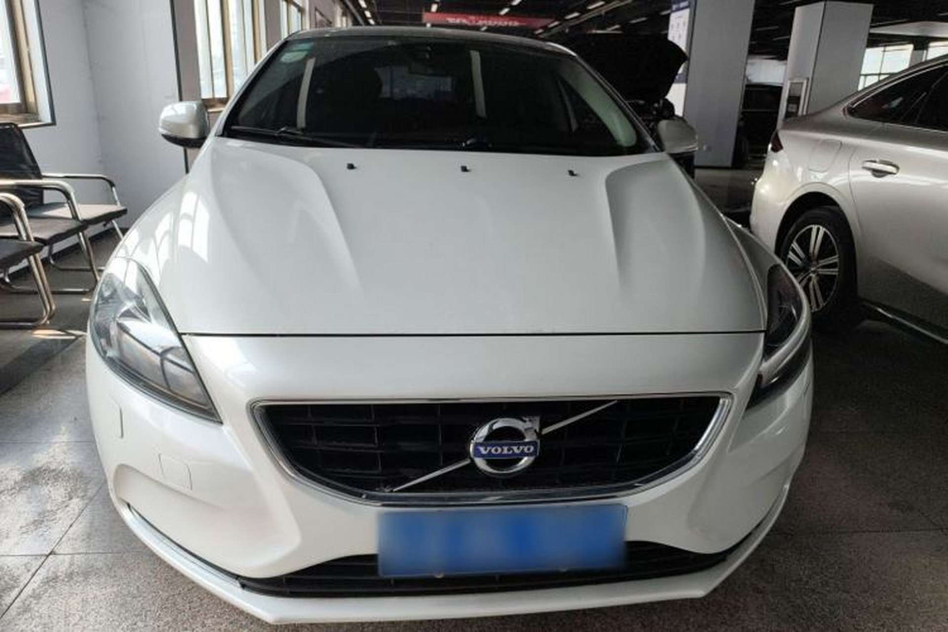 Used Volvo V40 2016 T3 Zhiyi Edition Front