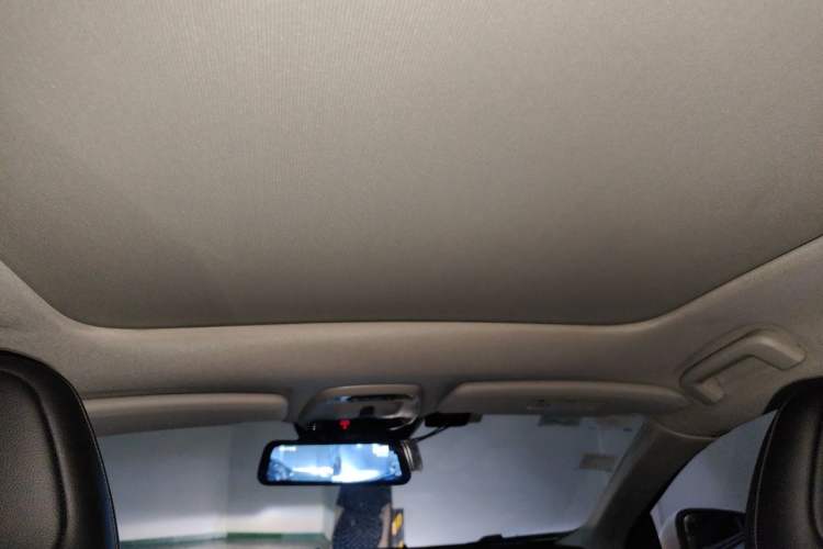 Used Volvo V40 2016 T3 Zhiyi Edition Headliner