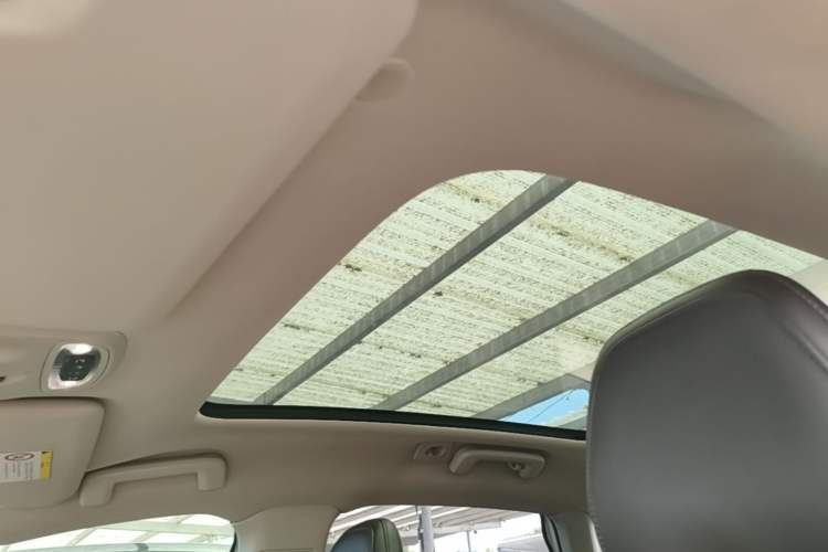 Used Volvo V40 2016 T3 Zhiyi Edition Headliner